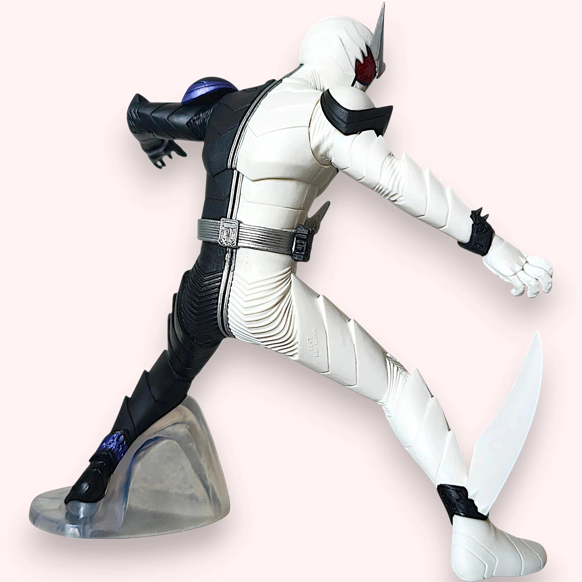 Figura Kamen Rider W Fangjoker Ver. A – Estatua Valiente del Héroe – Banpresto – photo 5